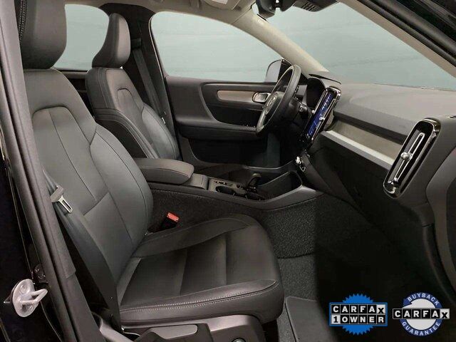 2025 Volvo XC40 B5 Core Dallas TX