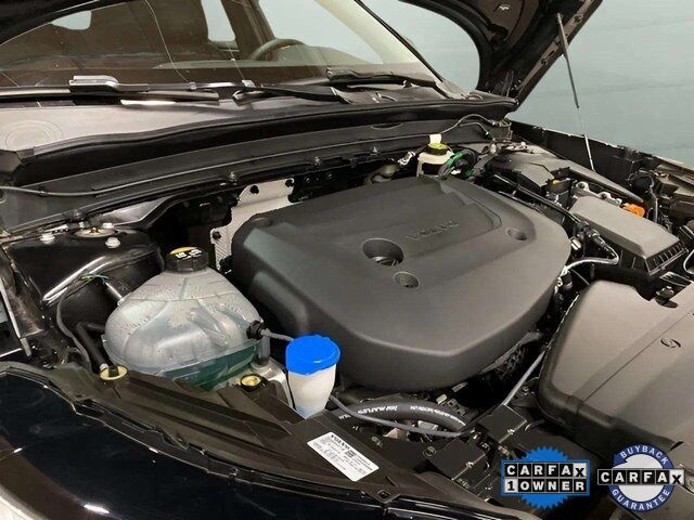 2025 Volvo XC40 B5 Core Dallas TX
