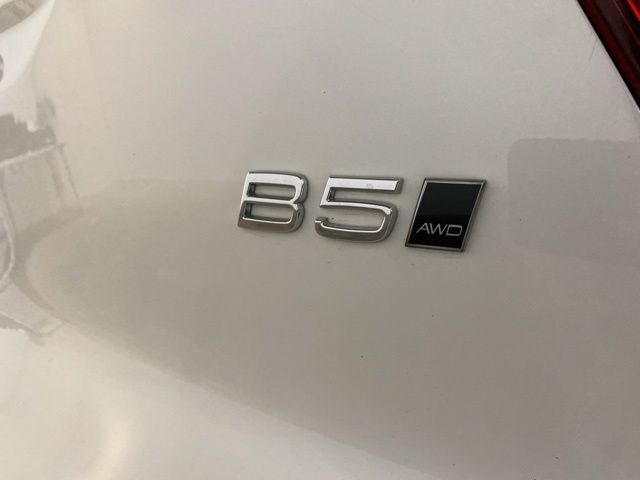 2025 Volvo XC40 B5 Core Dallas TX