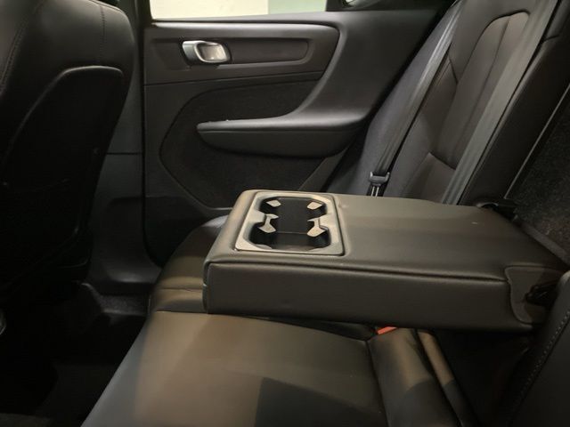 2025 Volvo XC40 B5 Core Dallas TX