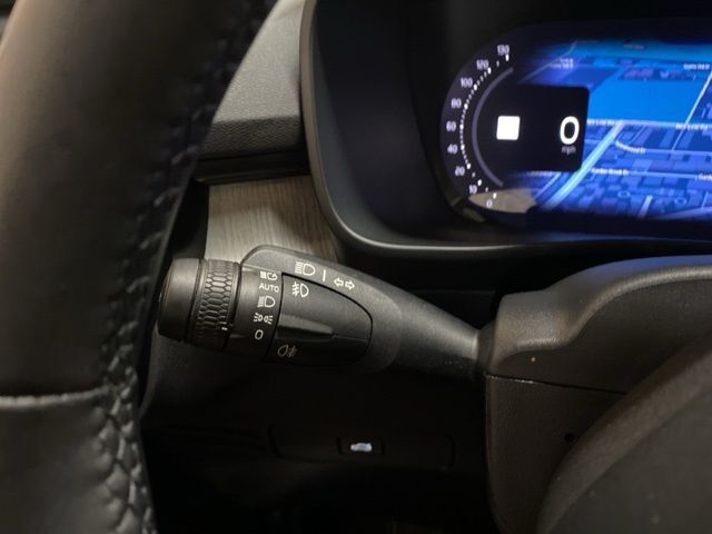 2025 Volvo XC40 B5 Core Dallas TX