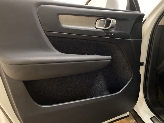 2025 Volvo XC40 B5 Core Dallas TX