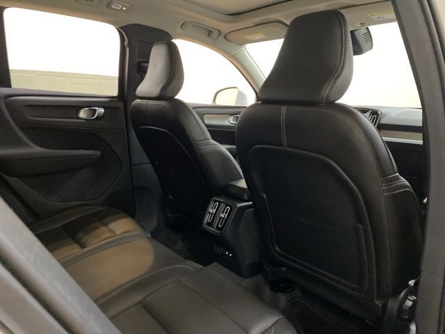 2025 Volvo XC40 B5 Core Dallas TX