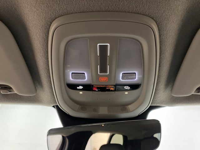 2025 Volvo XC40 B5 Core Dallas TX