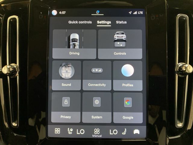 2025 Volvo XC40 B5 Core Dallas TX