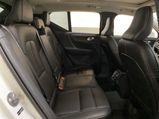 2025 Volvo XC40 B5 Core Dallas TX