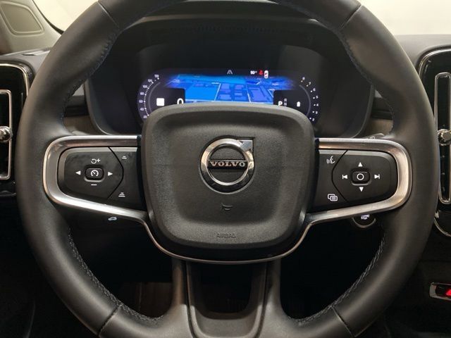 2025 Volvo XC40 B5 Core Dallas TX