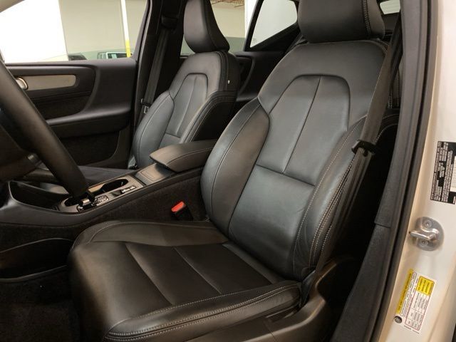 2025 Volvo XC40 B5 Core Dallas TX