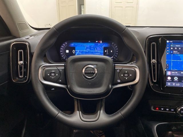 2025 Volvo XC40 B5 Core Dallas TX