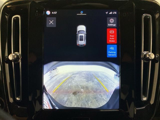 2025 Volvo XC40 B5 Core Dallas TX