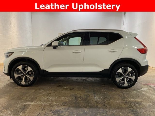 2025 Volvo XC40 B5 Core Dallas TX