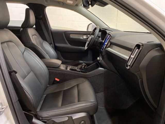 2025 Volvo XC40 B5 Core Dallas TX