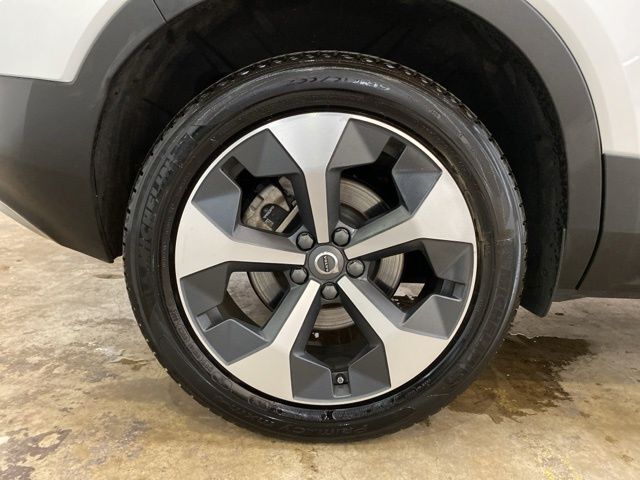 2025 Volvo XC40 B5 Core Dallas TX