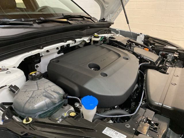 2025 Volvo XC40 B5 Core Dallas TX