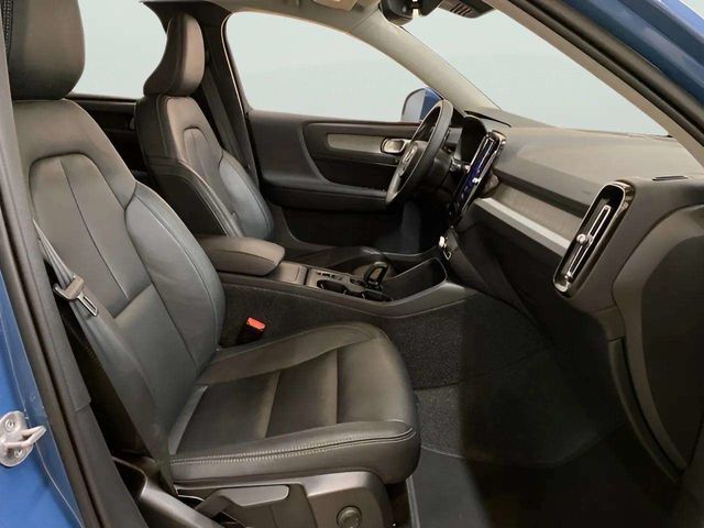 2025 Volvo XC40 B5 Core Dallas TX
