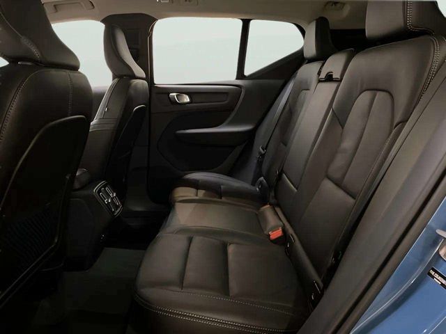 2025 Volvo XC40 B5 Core Dallas TX