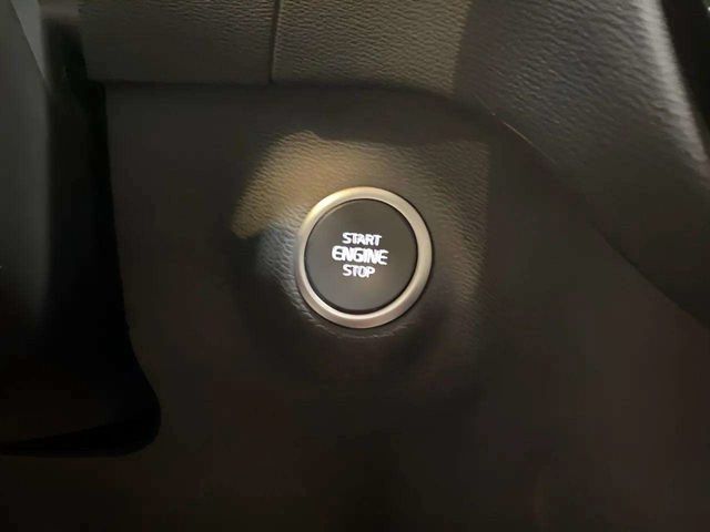 2025 Volvo XC40 B5 Core Dallas TX