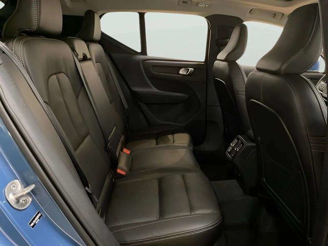 2025 Volvo XC40 B5 Core Dallas TX