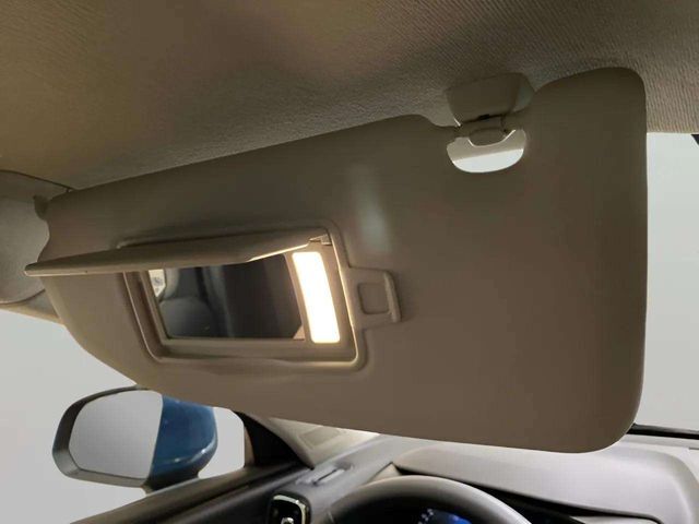2025 Volvo XC40 B5 Core Dallas TX