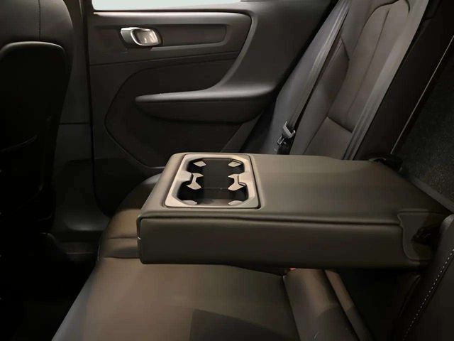 2025 Volvo XC40 B5 Core Dallas TX