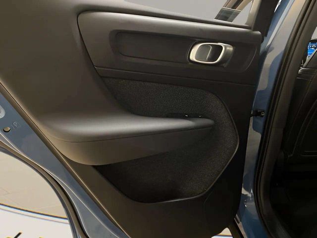 2025 Volvo XC40 B5 Core Dallas TX