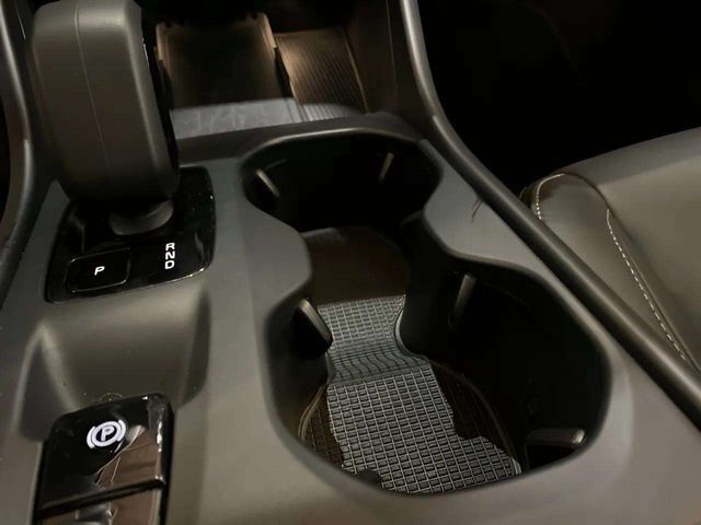 2025 Volvo XC40 B5 Core Dallas TX
