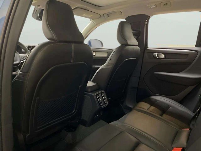 2025 Volvo XC40 B5 Core Dallas TX