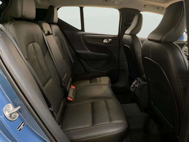 2025 Volvo XC40 B5 Core Dallas TX