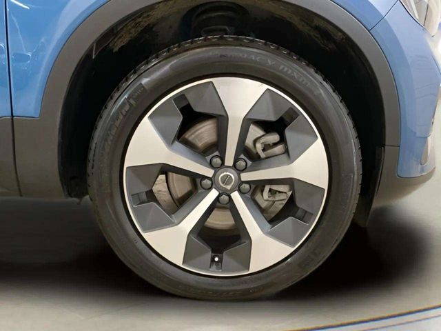 2025 Volvo XC40 B5 Core Dallas TX