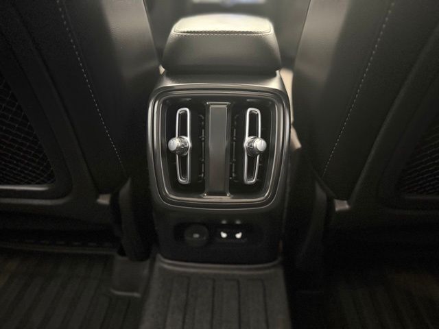 2025 Volvo XC40 B5 Core Tucson AZ