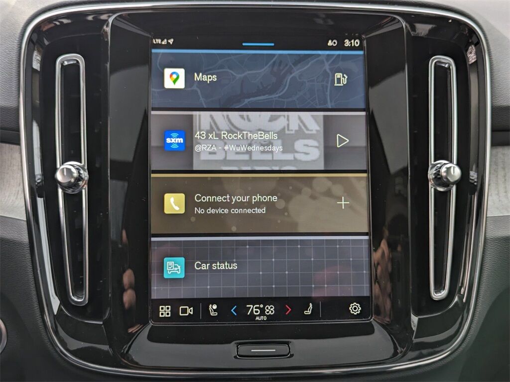 2025 Volvo XC40 B5 Core Hunt Valley MD