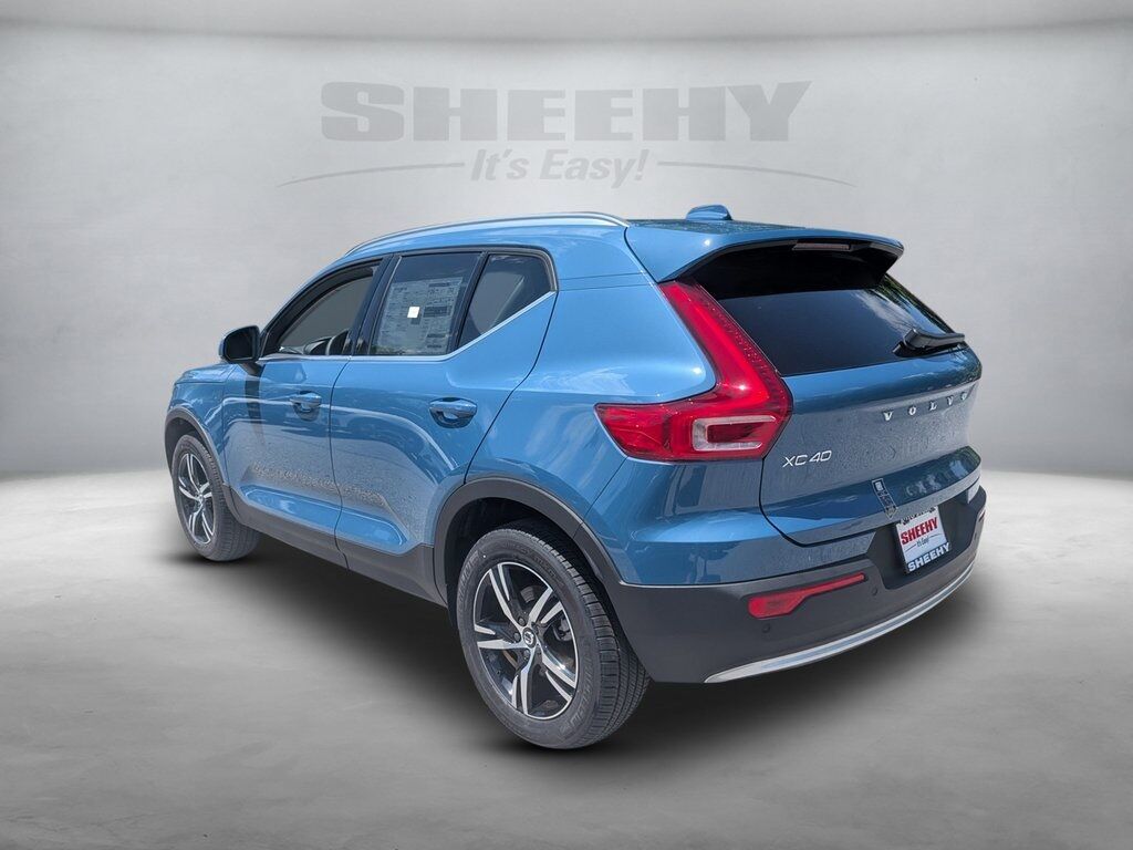2025 Volvo XC40 B5 Core Hunt Valley MD