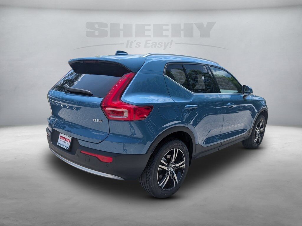 2025 Volvo XC40 B5 Core Hunt Valley MD