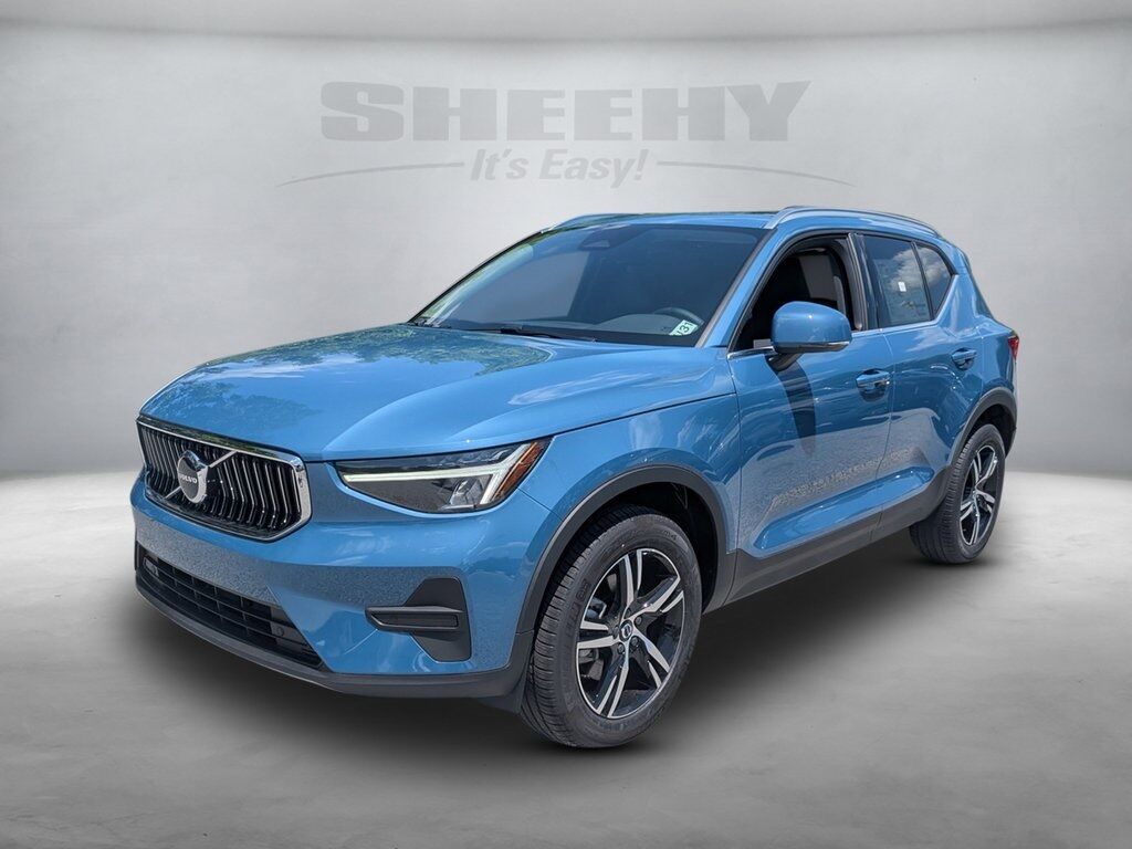 2025 Volvo XC40 B5 Core Hunt Valley MD