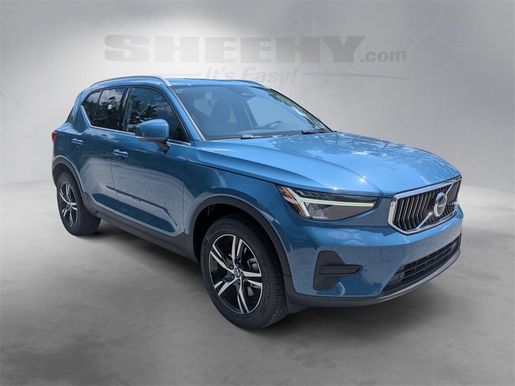 2025 Volvo XC40 B5 Core Hunt Valley MD