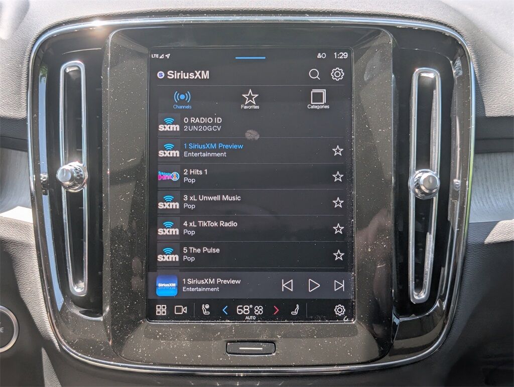 2025 Volvo XC40 B5 Core Hunt Valley MD