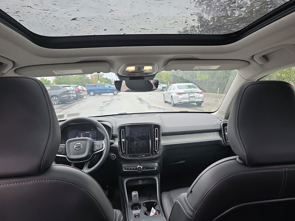 2025 Volvo XC40 B5 Core Hunt Valley MD