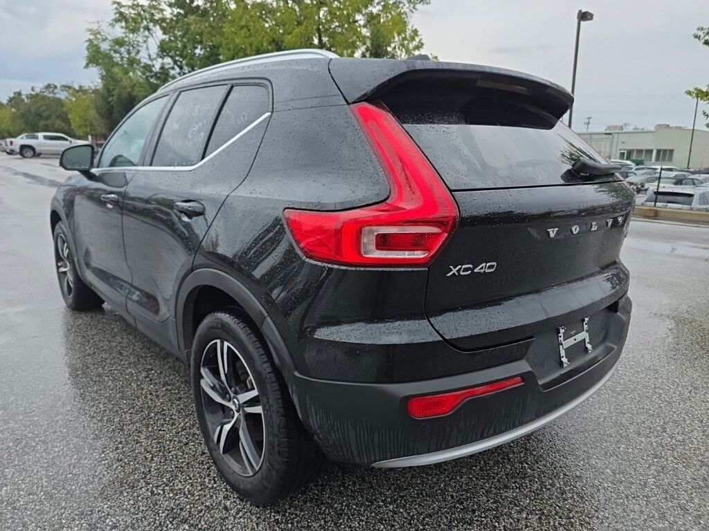 2025 Volvo XC40 B5 Core Hunt Valley MD