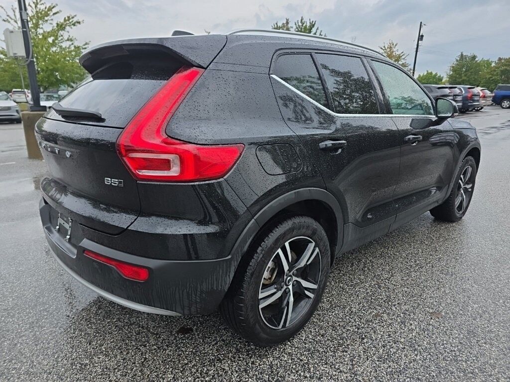 2025 Volvo XC40 B5 Core Hunt Valley MD