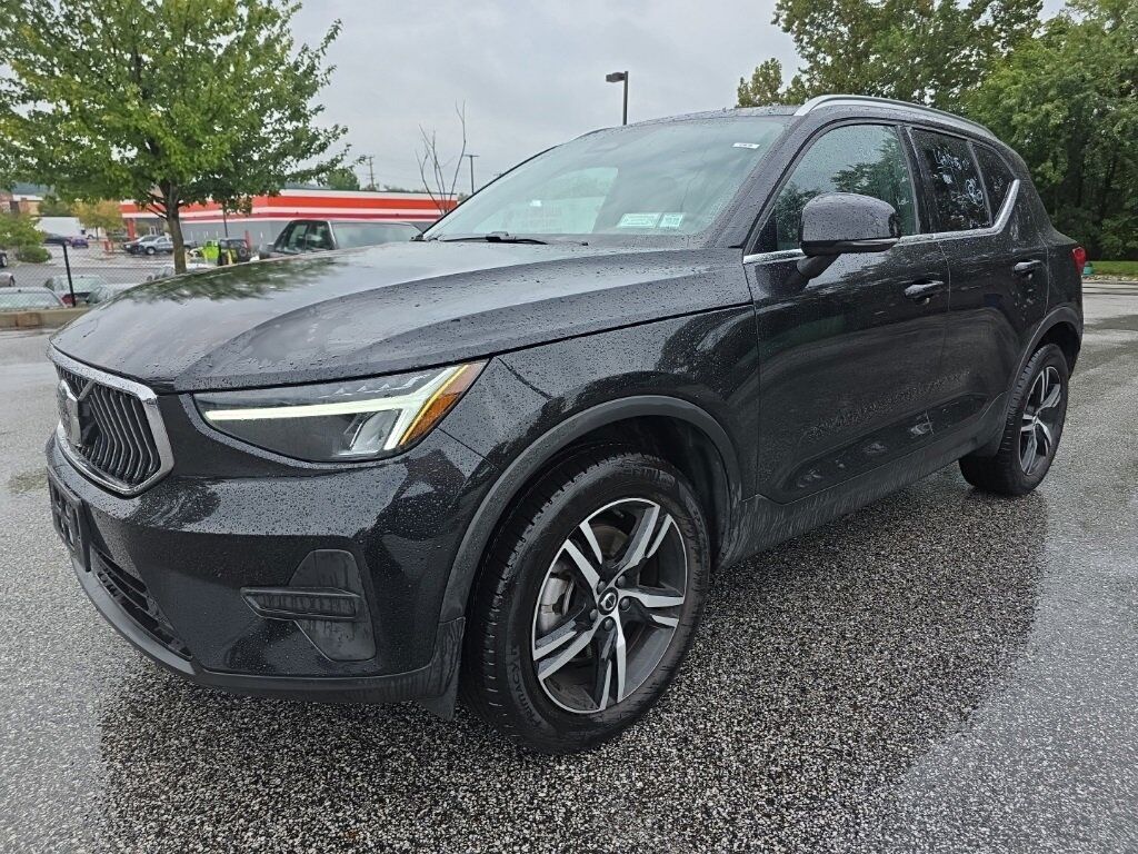 2025 Volvo XC40 B5 Core Hunt Valley MD