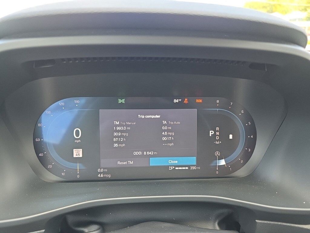 2025 Volvo XC40 B5 Core Hunt Valley MD