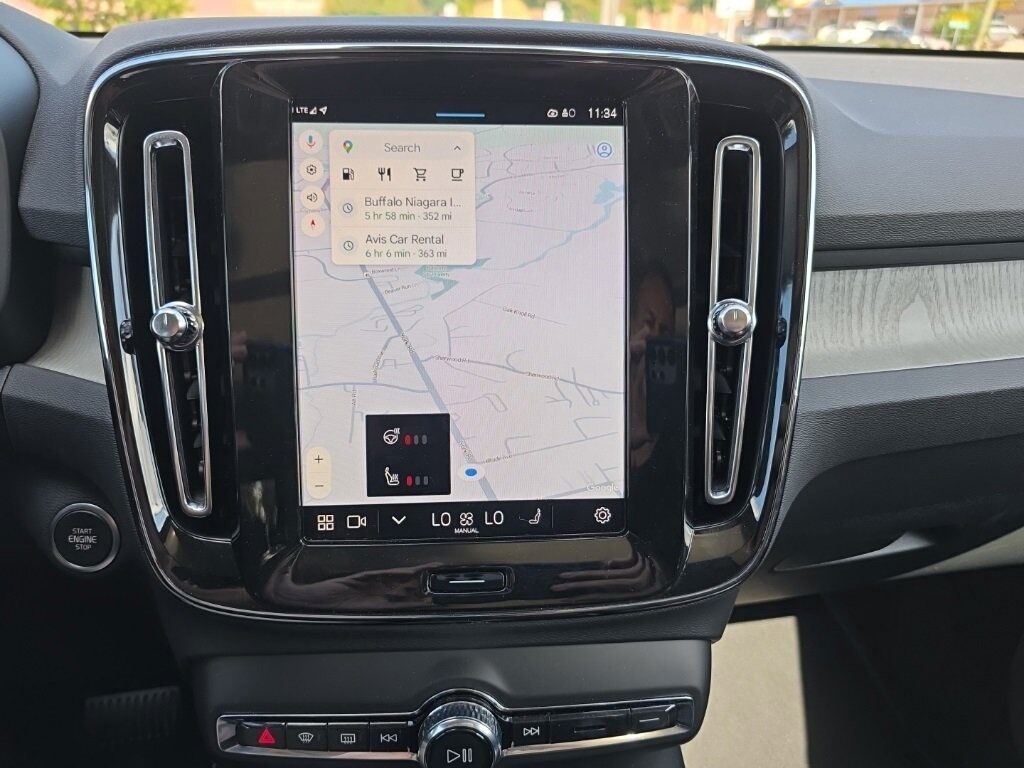 2025 Volvo XC40 B5 Core Hunt Valley MD