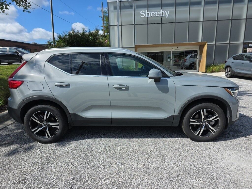 2025 Volvo XC40 B5 Core Hunt Valley MD