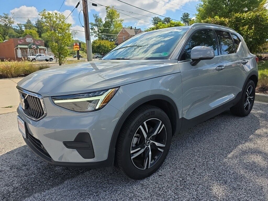 2025 Volvo XC40 B5 Core Hunt Valley MD