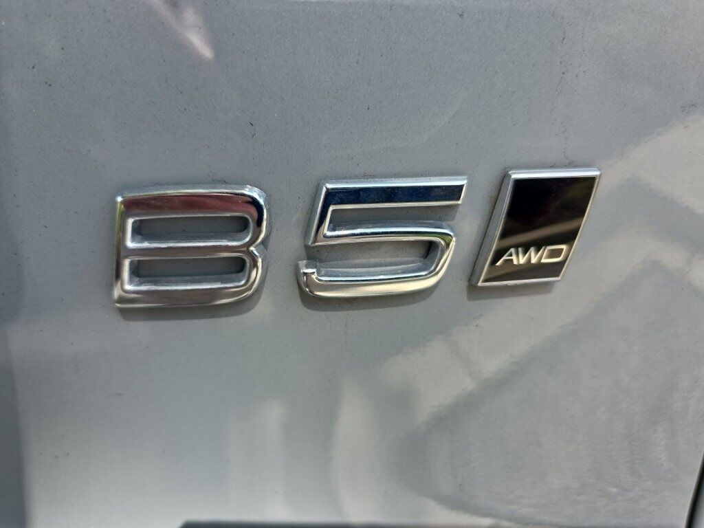 2025 Volvo XC40 B5 Core Hunt Valley MD