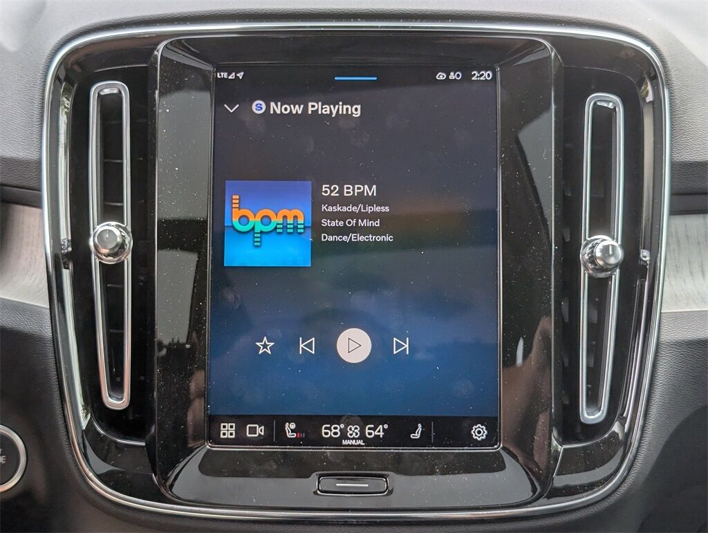 2025 Volvo XC40 B5 Core Hunt Valley MD