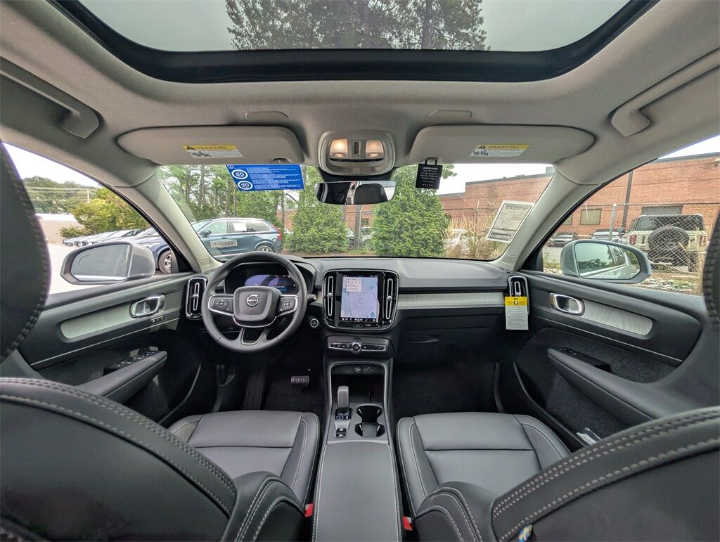 2025 Volvo XC40 B5 Core Hunt Valley MD