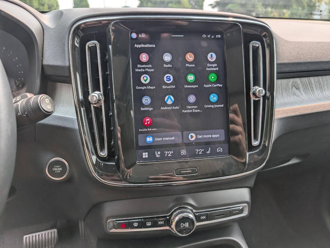 2025 Volvo XC40 B5 Hybrid AWD ULTRA | Harman Kardon, Pilot Assist, Climate Pkg * Portland OR