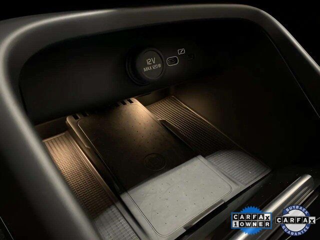 2025 Volvo XC40 B5 Plus Bright Theme Dallas TX