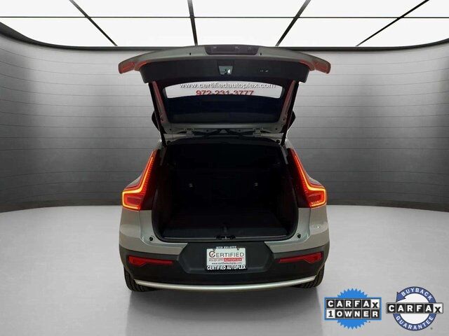 2025 Volvo XC40 B5 Plus Bright Theme Dallas TX